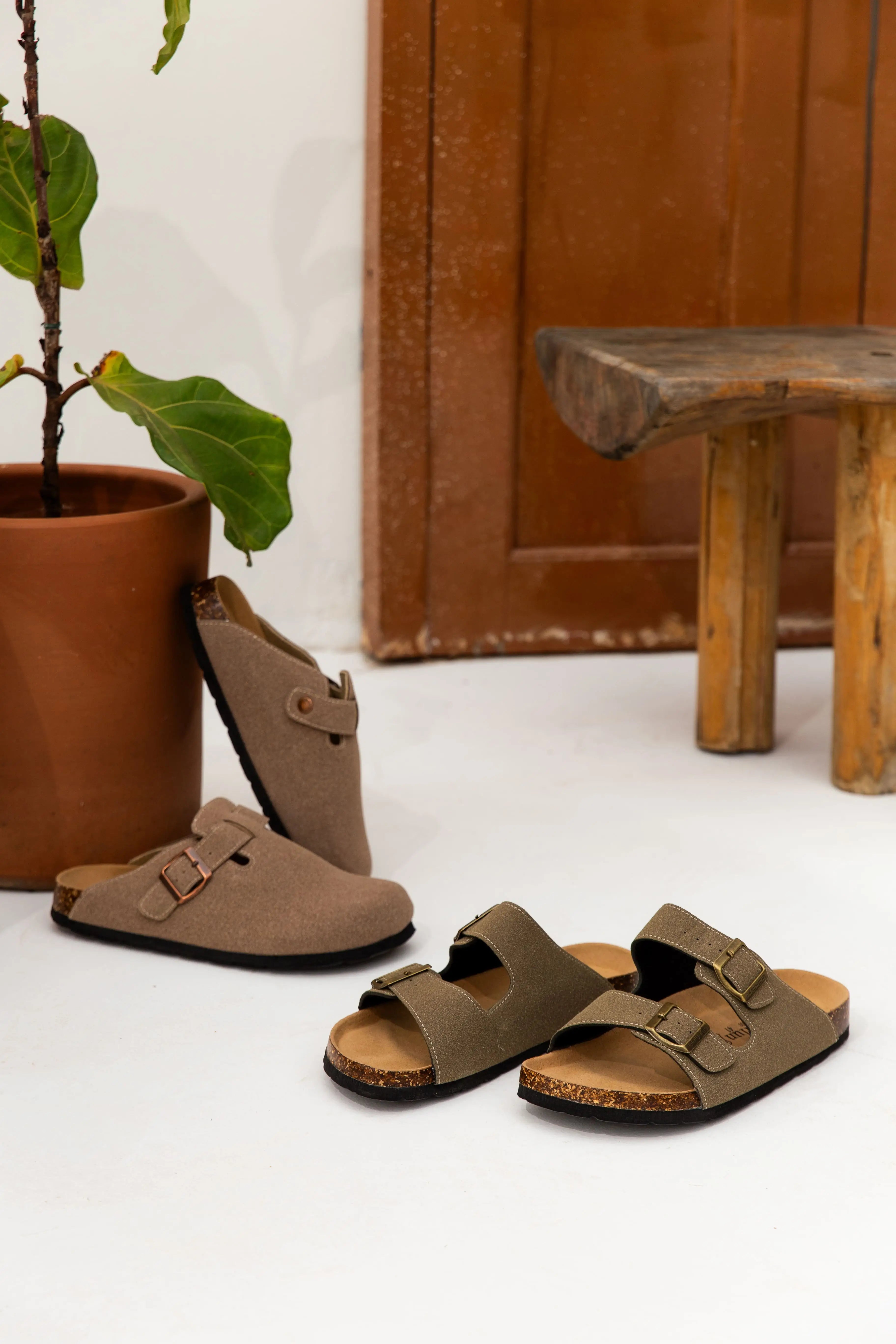 Lunbu Suede Sandal - Moss Green